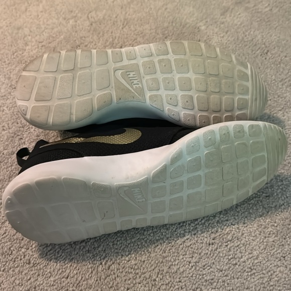 Nike Roshe - ID/Customs - sz 10 Men’s - Picture 4 of 4